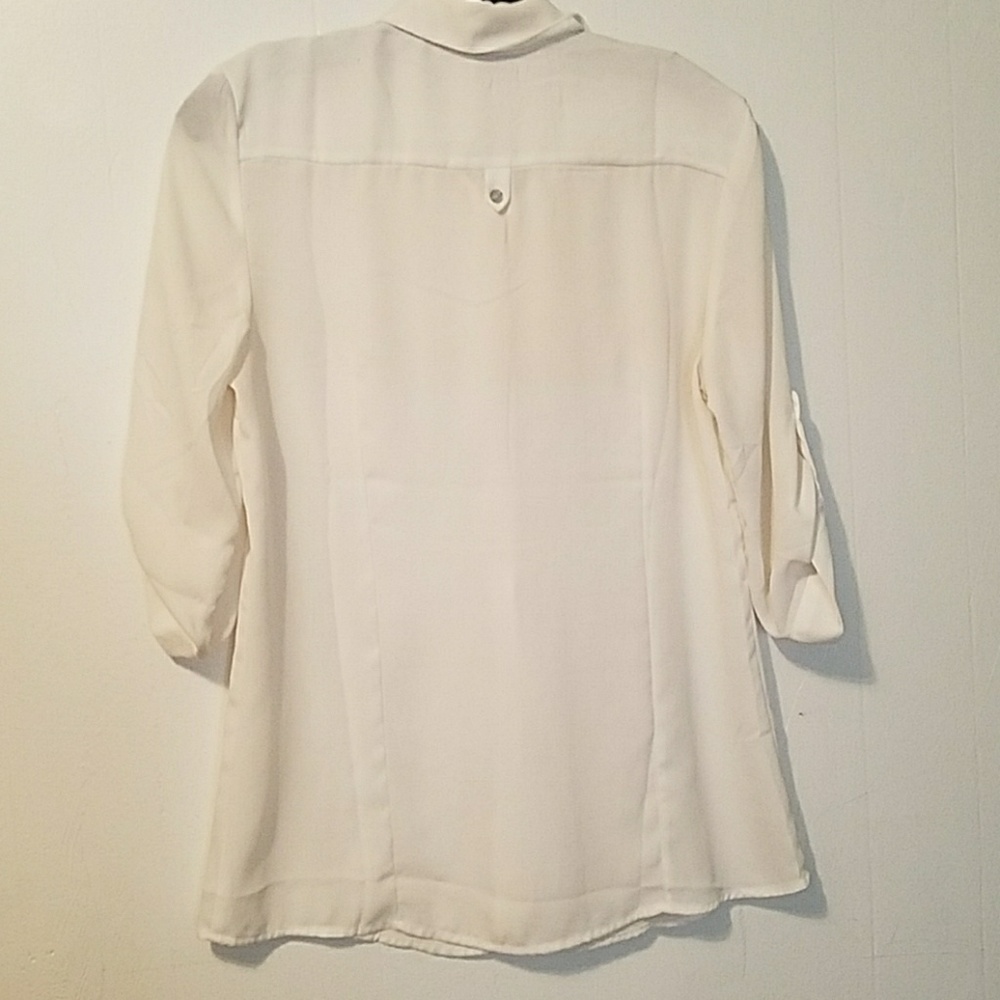 Button down top M - Picture 2 of 4
